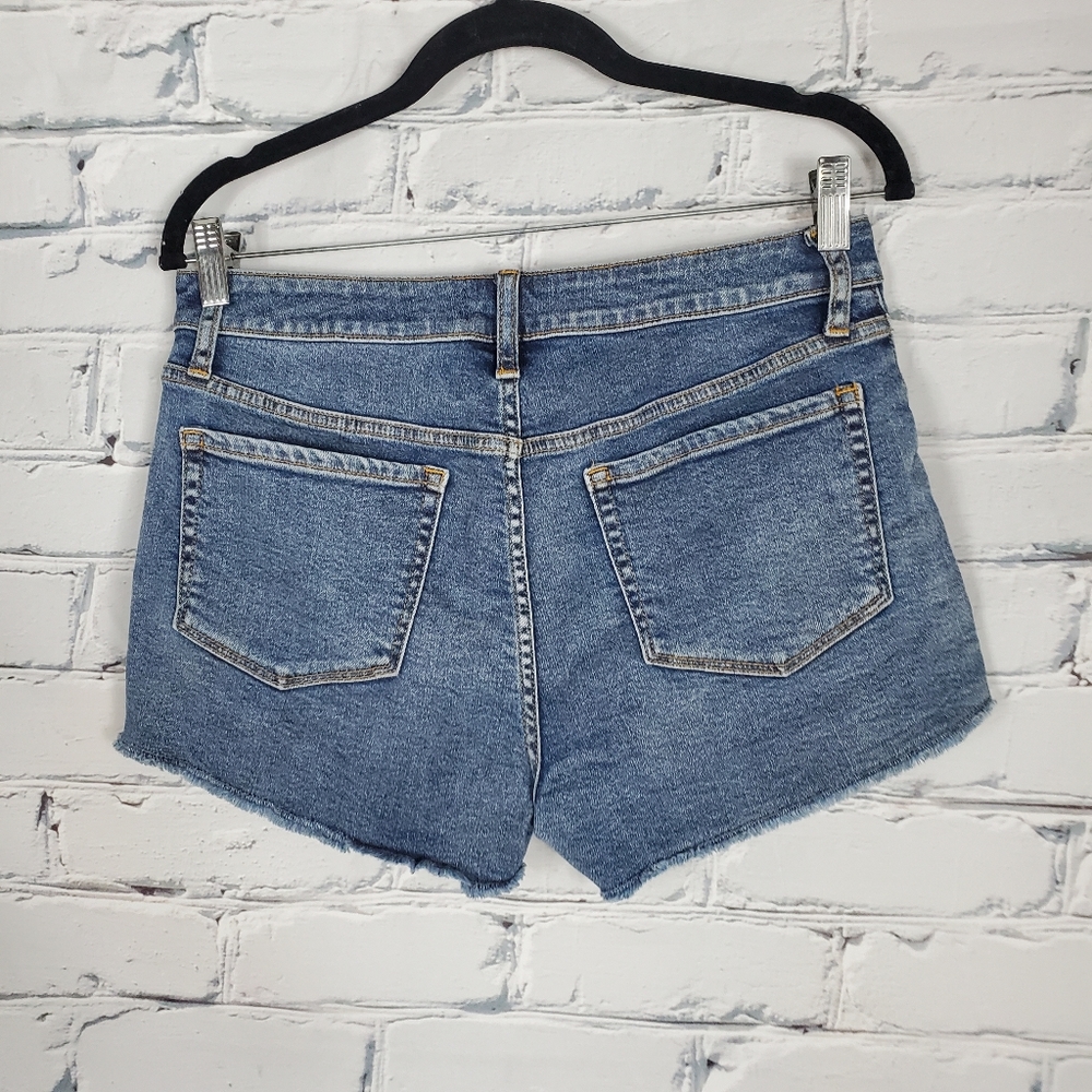 Sunday Best High Rise Denim Shorts - Picture 3 of 9